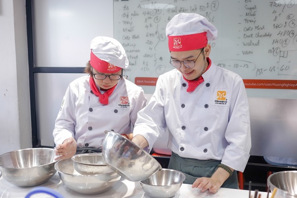 được chọn làm nghề hái ra tiền