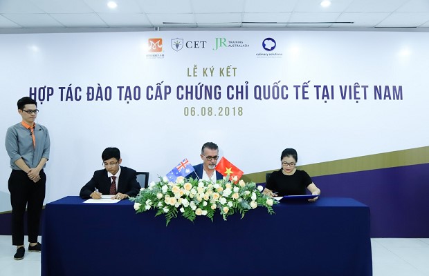 Lễ ký kết đào tạo