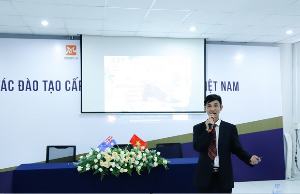 TS. Cao Xuân Khánh trao đổi về chương trình