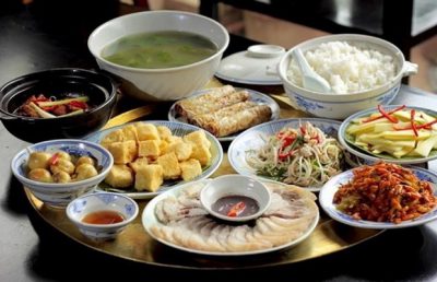 Bữa Cơm Gia Đình - Nét Đẹp Văn Hóa Ẩm Thực Việt