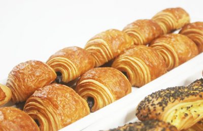 Phương pháp làm bánh Raisin Roll lừng danh từ Đan Mạch
