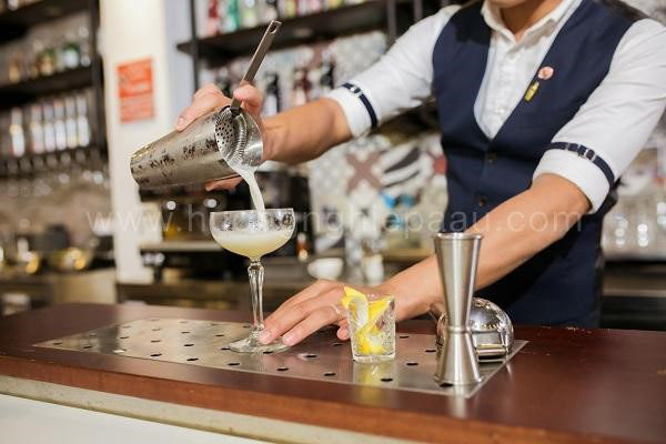 đôi tay tài hoa của bartender