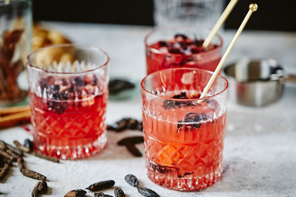 cocktail pha chế từ hoa bụp giấm