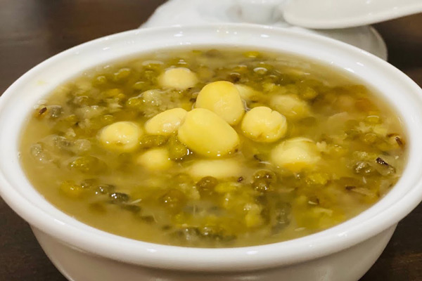 Chè Hạt Sen Đậu Xanh