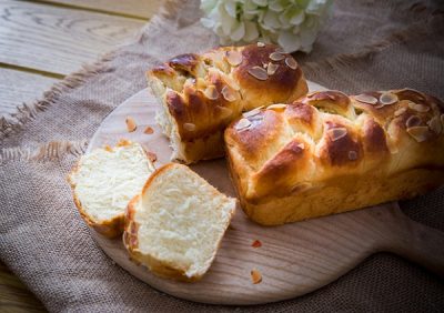 Hướng dẫn làm bánh mì hoa cúc Brioche của Pháp