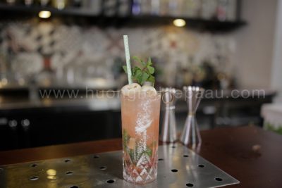 cocktail phủ một lớp đường