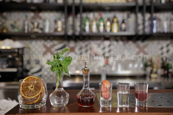 nguyên liệu pha cocktail dâu