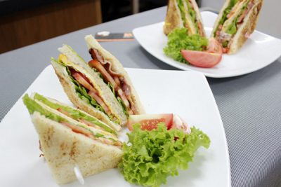 Cách làm bánh mì sandwich nhanh gọn cho bữa sáng