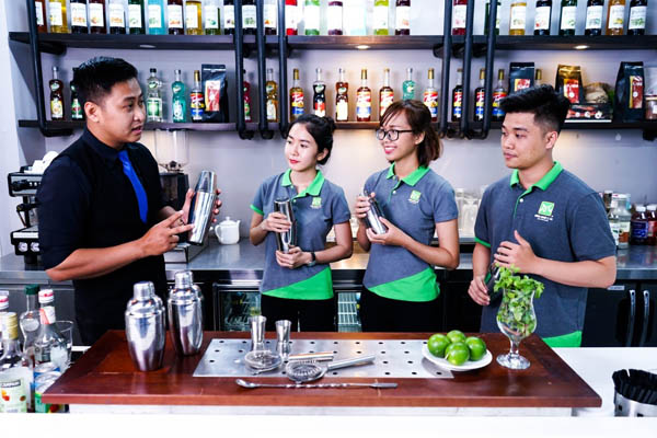 kỹ năng điều hành quầy bar