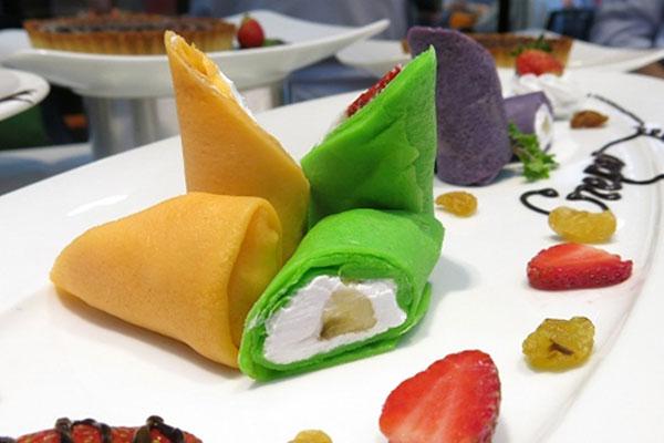 bánh crepes trái cây