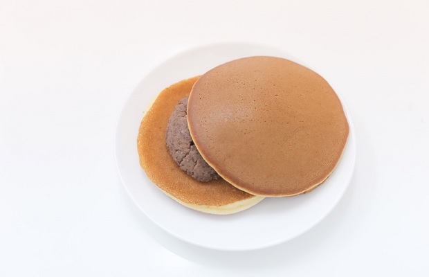 bánh Dorayaki rất hấp dẫn 