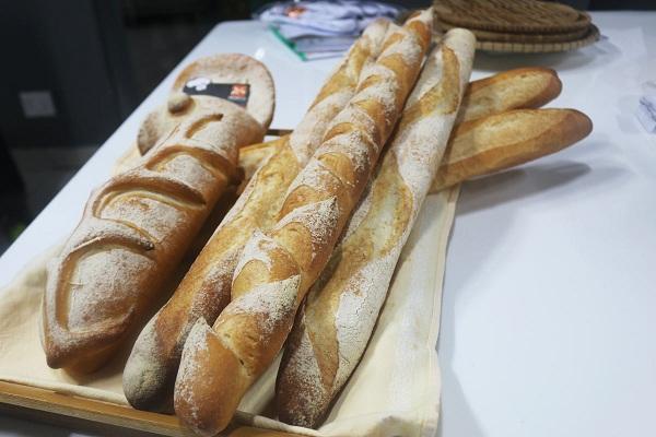 bánh mì long baguette