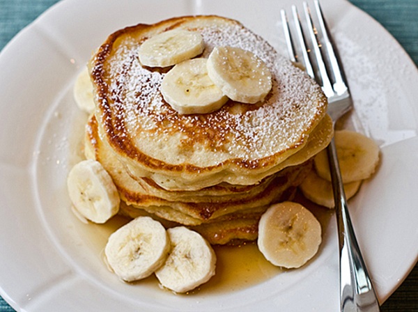 làm bánh Pancake chuối