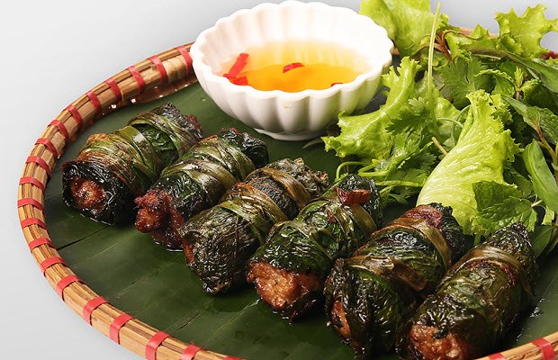 Cách làm bò cuộn nấm kim châm nướng ngon mê ly