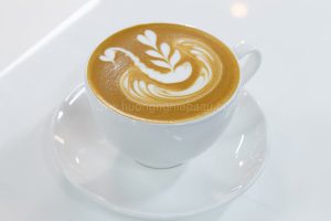 học nhiều mẫu latte art