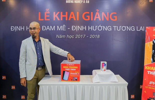 Lễ bốc thăm công bố