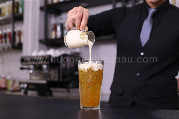 milk foam phủ mặt ly