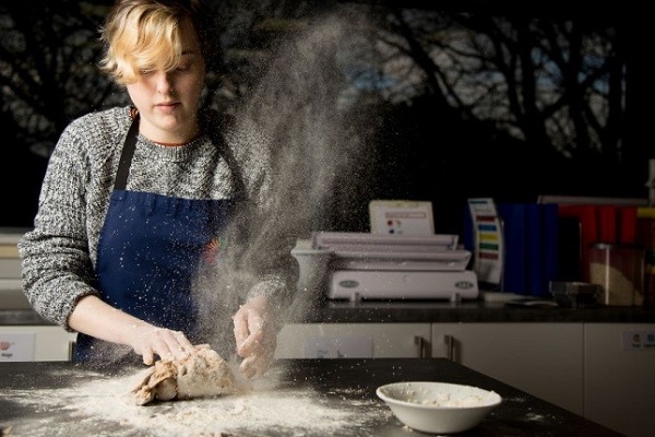 Mô hình bán bánh online phù hợp với những người yêu nghề làm bánh