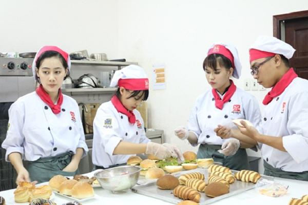 Mức lương trong nghề làm bánh 