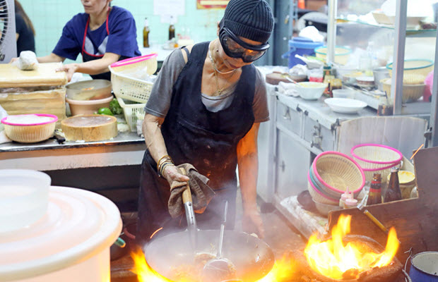 Nữ đầu bếp Jay Fai