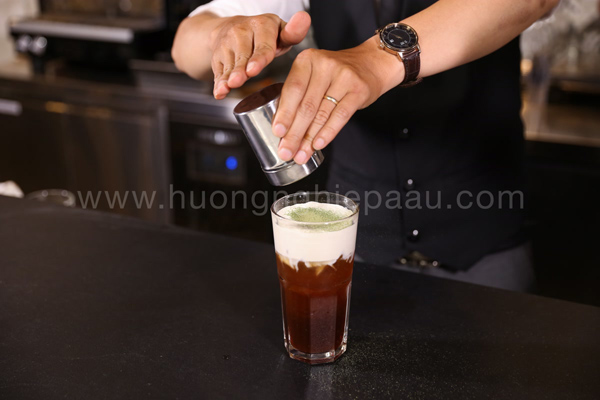 pha chế black tea macchiato