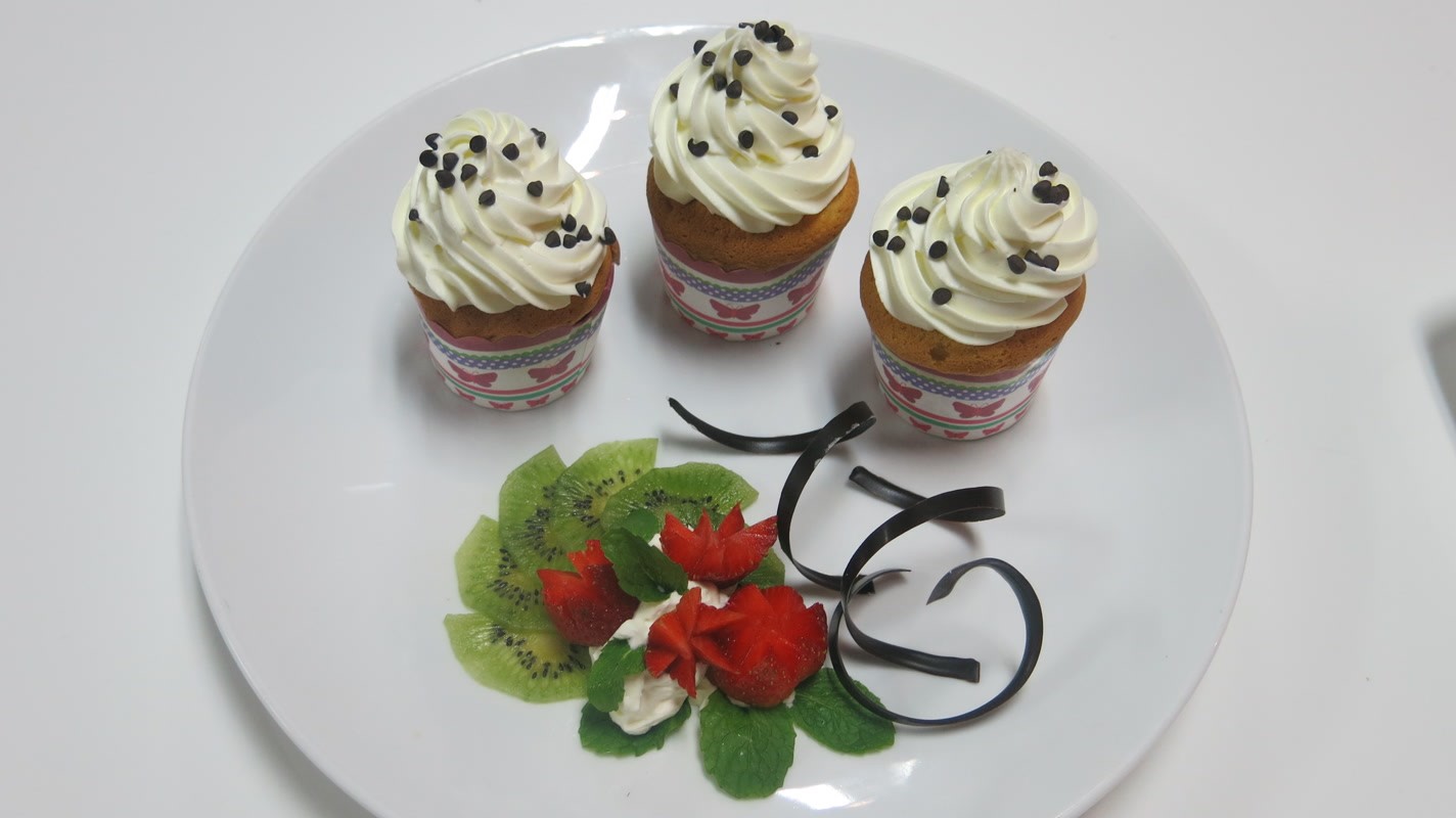 trang trí bánh Cupcake