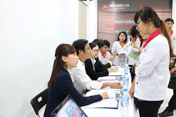 trao đổi cùng nhà tuyển dụng Đông Phương Group