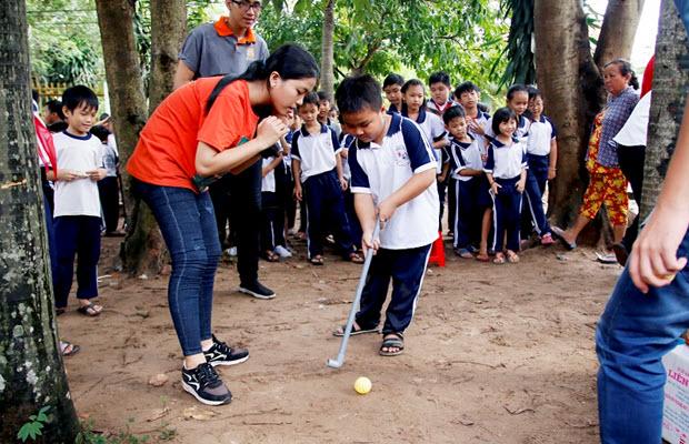 Vui vẻ với trò đánh golf