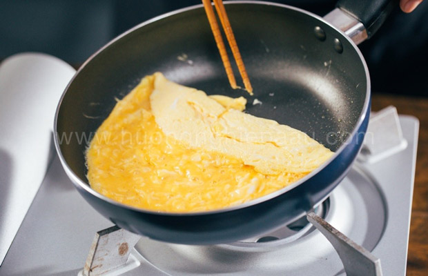 Cách rán trứng loại Nhật