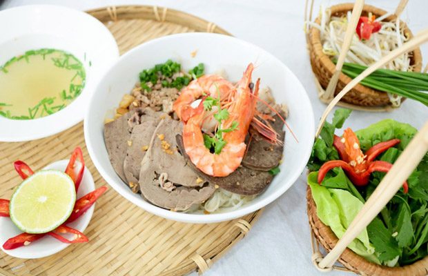 Học nấu hủ tiếu mở quán