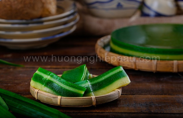 thưởng thức bánh da lợn