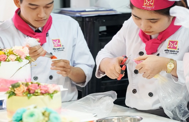 Thực hành tạo hình kem bơ Hàn Quốc