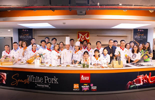 Spanish White Pork Training Camp khép lại trong không khí vui vẻ