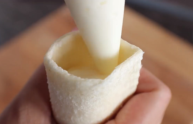 cách làm bánh sữa chua tại nhà đơn giản