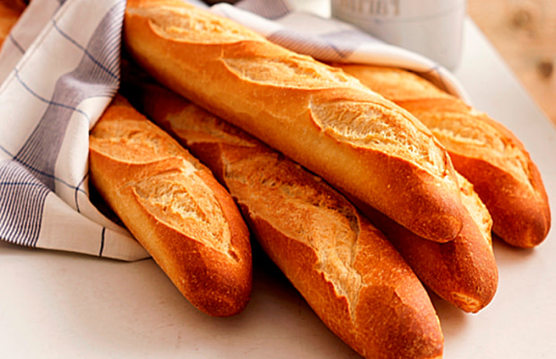 bánh mì gắn liền lịch sử