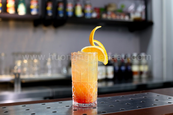 mocktail trong bar