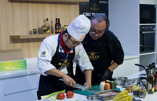 Chef Didier Corlou hướng dẫn làm món ăn
