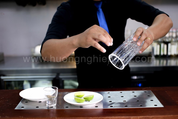 viền miệng ly mocktail