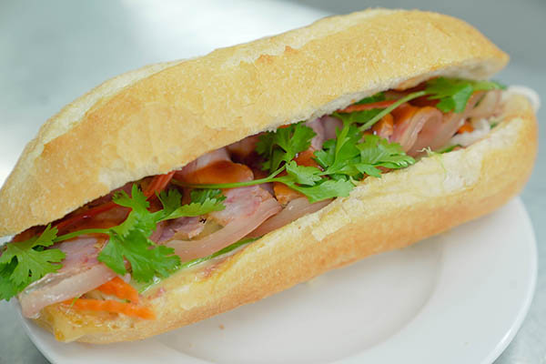 Học Làm Bánh Mì Việt Nam
