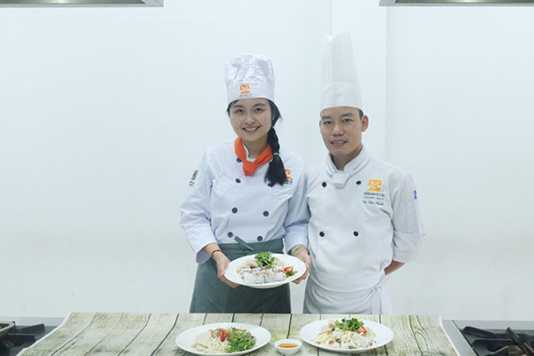 học làm bánh cuốn nóng - bánh ướt lòng gà