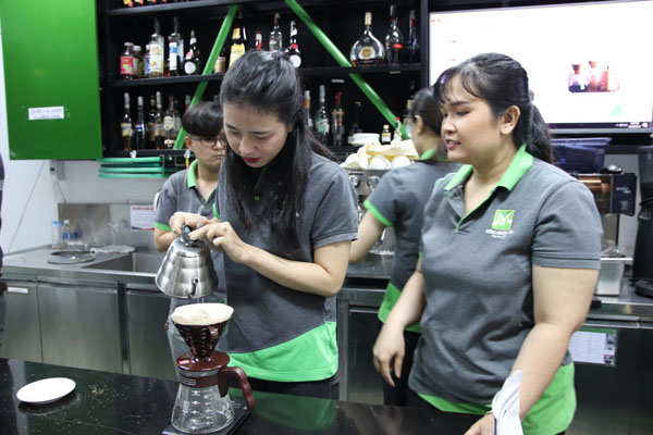 kỹ thuật pha chế café thủ công