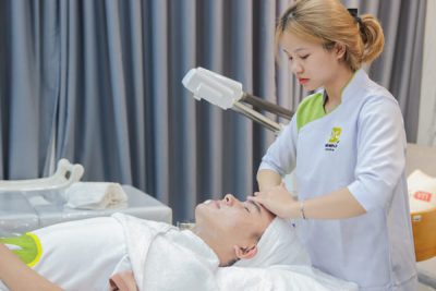 kỹ thuật viên ra kinh doanh spa