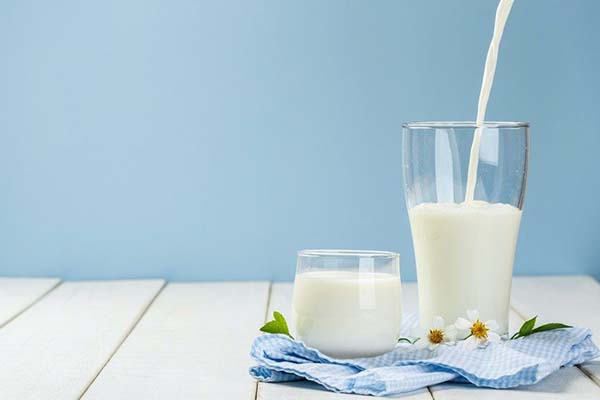 Hé lộ [8] Cách trị mụn bằng sữa tươi không đường từ A đến Z