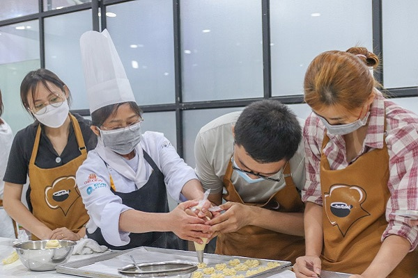 tạo hình bánh cookies