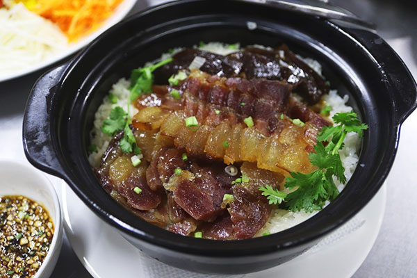 cơm lạp vị món ăn truyền thống của người Hoa