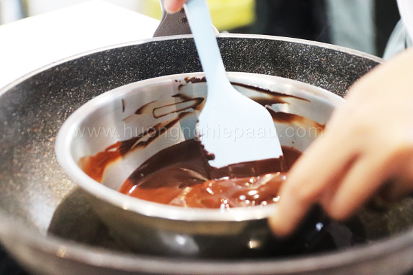 kỹ thuật làm xốt Ganache