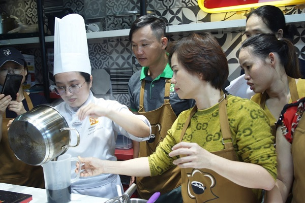 làm nhiều loại topping