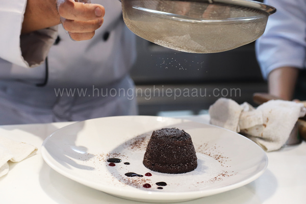 trang trí Molten Lava Cake