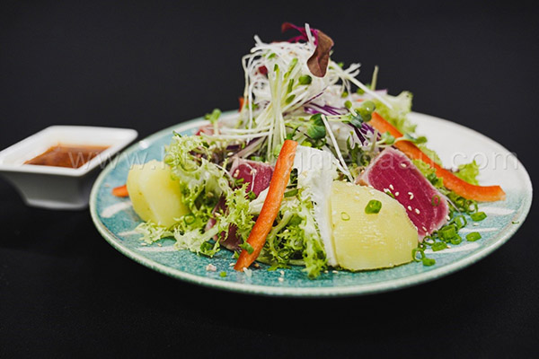 salad cá ngừ xốt ponzu