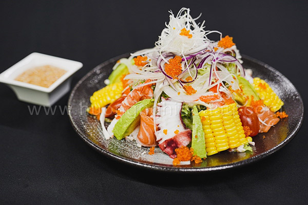 salad hải sản xốt tương mè